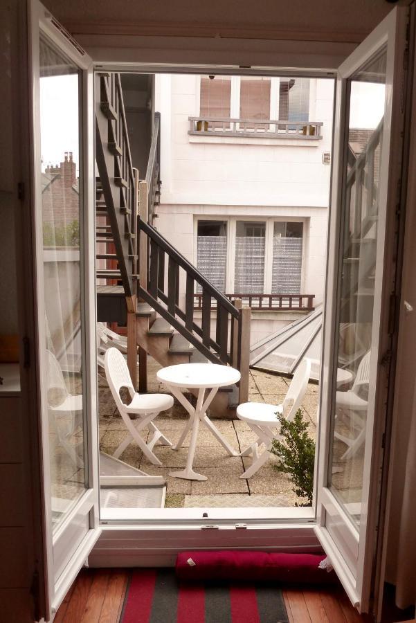 Agreable Appartement Dans Le Vieux Trouville Экстерьер фото